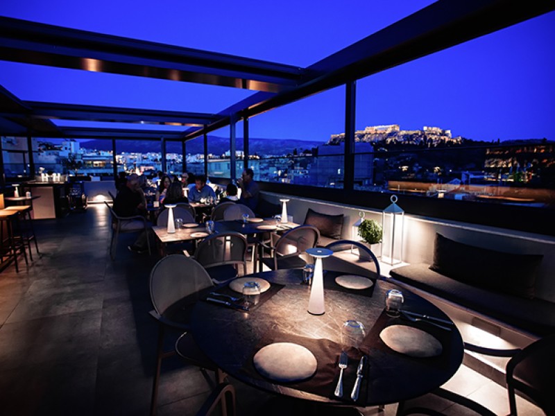 Motorized roofs and glass systems @ Mira-Me boutique Hotel, Athens