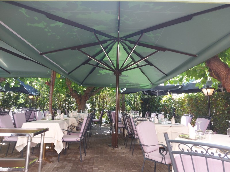Big-Ben umbrellas @ L'Abreuvoir Restaurant, Athens