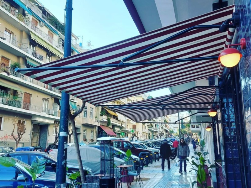Retro-style, motorised, awnings @ Fixers Coffee, Athens