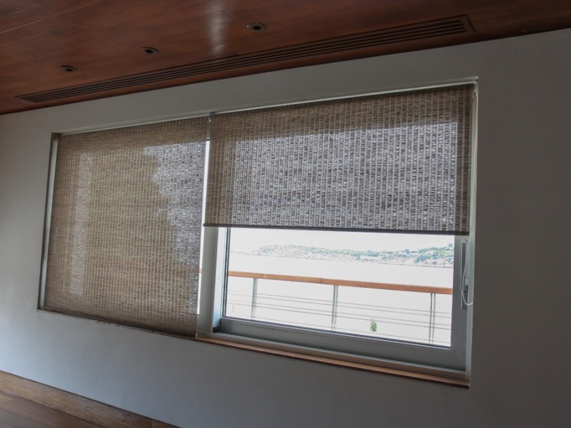 Natural fabric roller blinds @ Matsuhisa, Four Seasons, Vouliagmeni